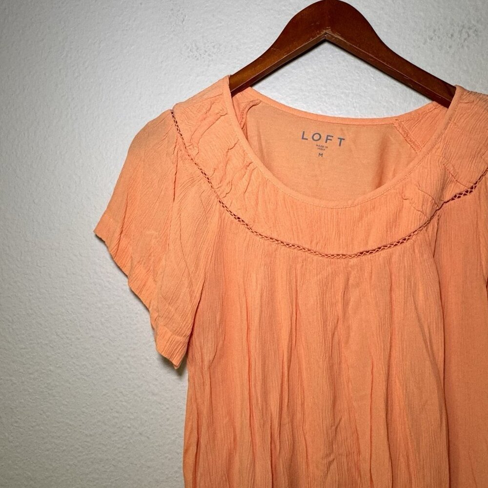 Loft Cutout Bohemian Flutter Sleeve Tee Size Medium Peach Round Neck - Picture 5 of 8